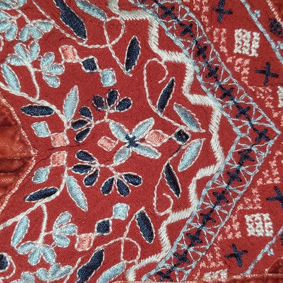 Blouse - Picture 3 of 4